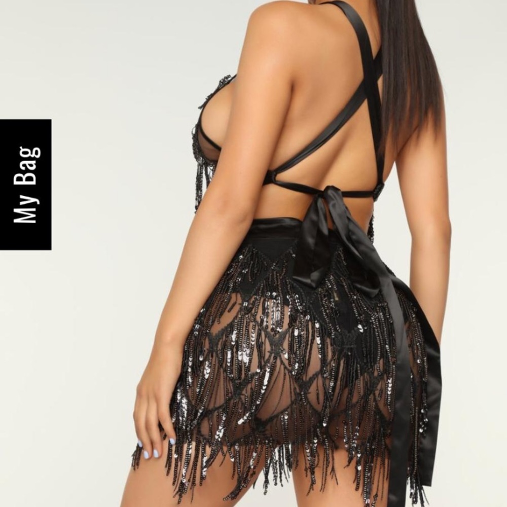 VIP Status Dress - Picture 2 of 3